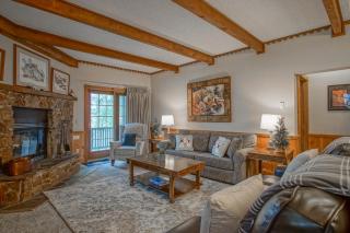 Whistlepunk # 28: 2 Bedrooms, 2 Full Baths: Slope Side Wood Fireplace Central Location - 6