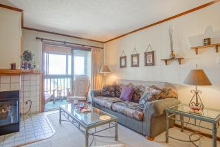 2 Br: SnowCrest 214A 2 Bedroom: Indoor Hot Tubs Game Room Easy Slope Access - 5