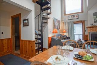 Whistlepunk 36: 1 Br Plus Bonus Sleeping Loft Slope Side - 1