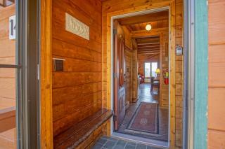 Powder Monkey #14: 3 Bedrooms, 2 Full Baths: Ski to your door! - 8