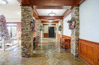 Rimfire 160: Walking Distance to shops, restaurants, Starbucks 1 BR Sleeps 4 - 4