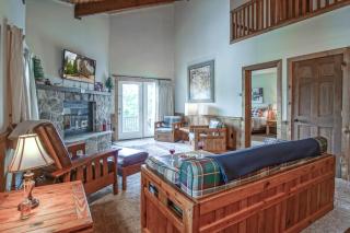 Whistlepunk #12: 4 Bedroom, 3 Bath: Slope Side, Wood Fireplace - 4