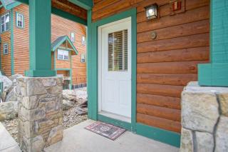 Camp 4 24: Slope Side, Cozy 2 BR with Shuttle Service - 9