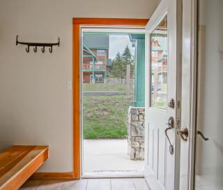 Camp 4 24: Slope Side, Cozy 2 BR with Shuttle Service - 8