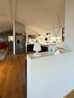 Architect-Designed House With Private Beach - 4