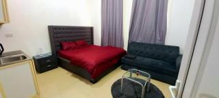 Cyclone Studio Apartments - 8