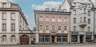 The R Loft - Cosy Hostel, Communal Bathroom and Kitchen - 2