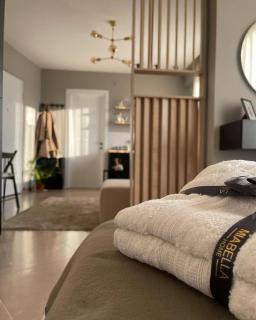 Enzo Rooms Center - 7