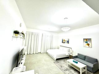 England Cluster International City - Bright,Spacious and Well Furnished Studio - 9