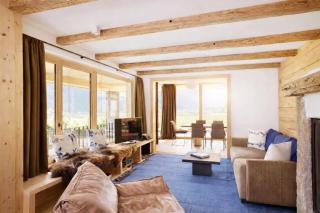 SportLodge RACING SUITE - AlpenLuxus Collection - 4