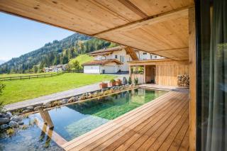 SportLodge RACING SUITE - AlpenLuxus Collection - 7