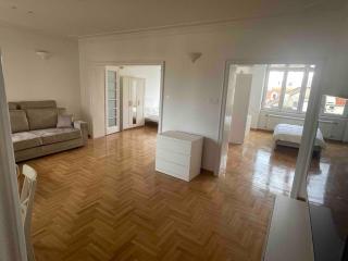 New Luxury Strict Center Apartment - 6