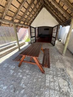 Full house in La Barra el tesoro - 1