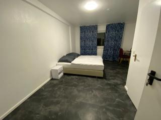 Alfa Hotel Frankfurt - 8