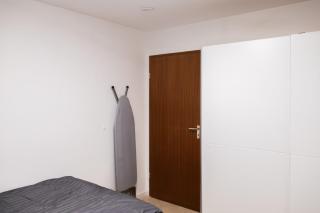 Stylish apartment - garden - great transport links and parking - 3