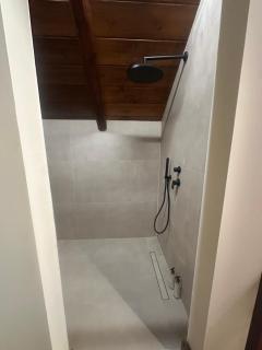 4 MOUNTAIN HILLS - 5