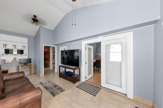 Charming Atlanta Home - 8