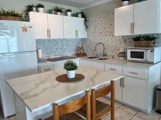 True Beachfront Oasis With Amazing Views Life - Luquillo - 3