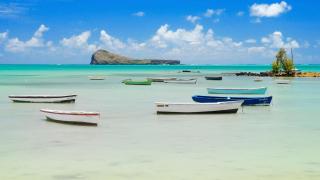 Spacious Seafront Villa - seaview & beach access - 0