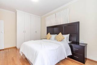 Super Spacious Fun Home With Pool, Den and Bar - 1