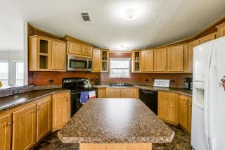 Sports Complex On-Site! Houston Area Family Home - 1