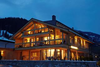 SportLodge BIKE SUITE - AlpenLuxus Collection - 5