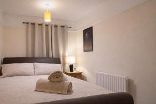 Contractors Residence - Long Stay DISC0UNT- Private Parking - Central Location - Fast Wifi - 2