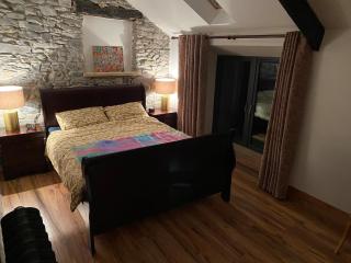 Renovated farmhouse near Colligan woods - 8