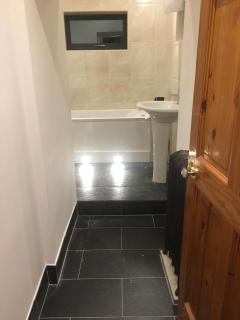 Renovated farmhouse near Colligan woods - 4