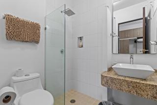 Lisboa Condominium - Modern Stay in Versalles - 5