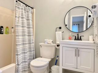 NEW ENTIRE PLACE Cozy QUIET 2B2B TOWNHOUSE SP1267 - 3