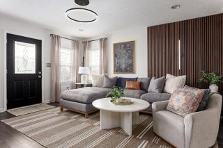 Capitol House - 3 Bed 1 Full and 1 Half Bath, Pet Friendly with Hot Tub walk to Lucas Oil Stadium - 9