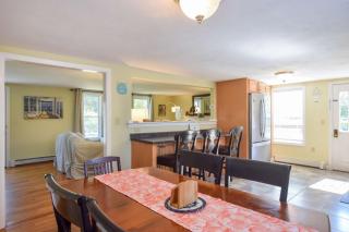 Lovely Home Near Bike Path Dog Welcome! - 2