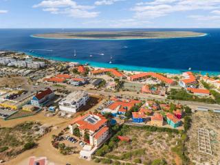 Bon Bida Di Sol with a stylish interior a mature palm garden and a peaceful setting - 9