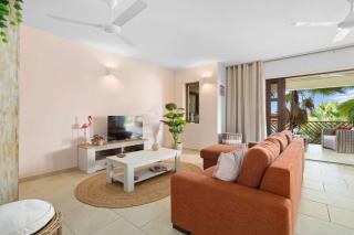 Bon Bida Di Sol with a stylish interior a mature palm garden and a peaceful setting - 8