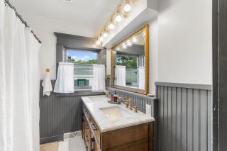 The Leet-Reaville Heritage House - 1