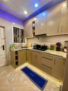 henryroyals apartment - 2