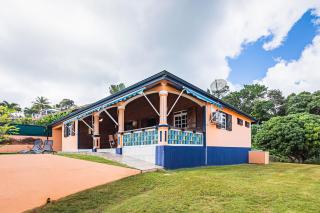 Villa Sofaia à sainte-rose, 9 pers, 3 chambres, vue mer et montagne, piscine privée - 0