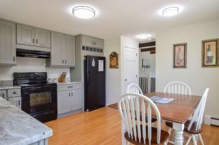 Stylish Home Dog Friendly Close to Beach - 2