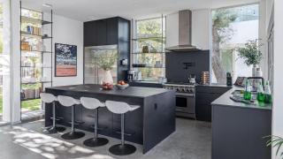 Luxe 6BDR Retreat w Putting Green Game Room Bouldin Collective by AvantStay - 5