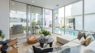 Luxe 6BDR Retreat w Putting Green Game Room Bouldin Collective by AvantStay - 4