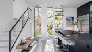 Luxe 6BDR Retreat w Putting Green Game Room Bouldin Collective by AvantStay - 1