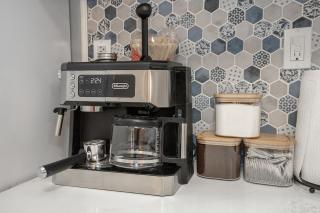 Charming Renovated Home in Lakewood - 8