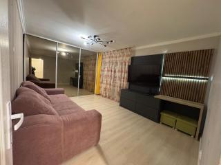 Modern Central Apartment - 1