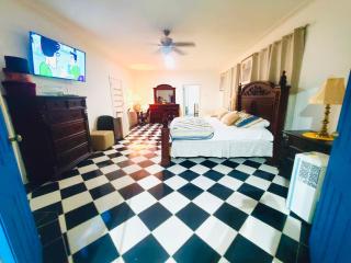 Grand Sunset Luxury Guest House with Mountain and Seaview - 5 bedroom - Jamaica, St Elizabeth, Junction - 7