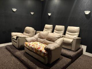 Cozy Deluxe 2BR with Pond View, Access and Movie Theatre - 7