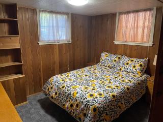 Sunny, Family Friendly Old Ballard Charm - 1