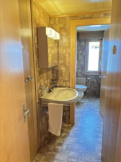 Easy Central Stay with Parking - 6