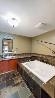 Pinnacle Ridge by StayIn - 3