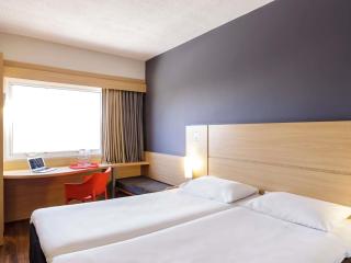 ibis Sao Jose dos Campos Dutra - 4